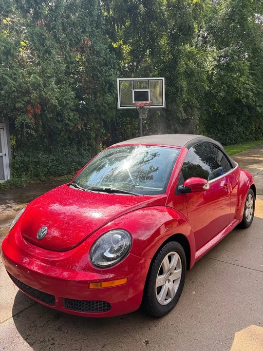 2007 Volkswagen New Beetle - Image 3 of 8