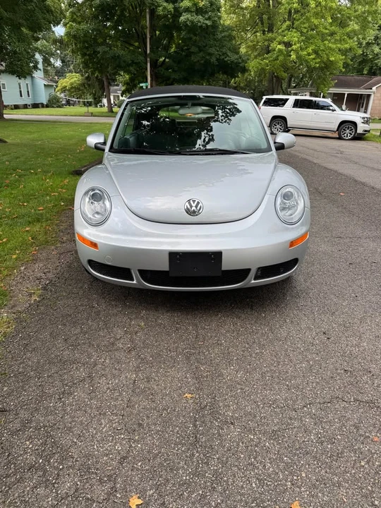 2007 Volkswagen New Beetle - Image 2 of 9