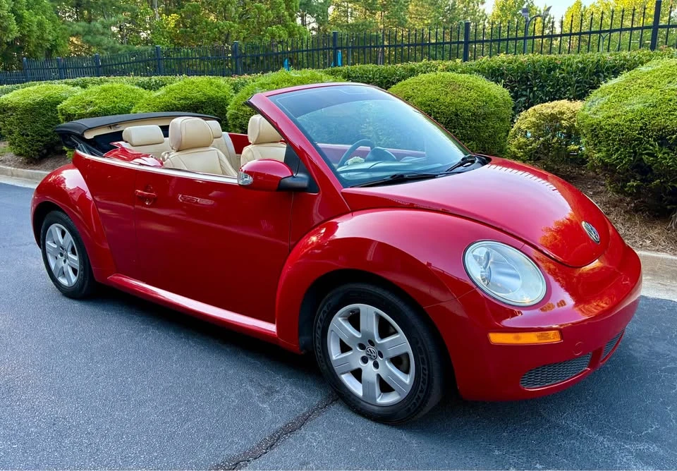 2007 Volkswagen New Beetle - Image 9 of 15