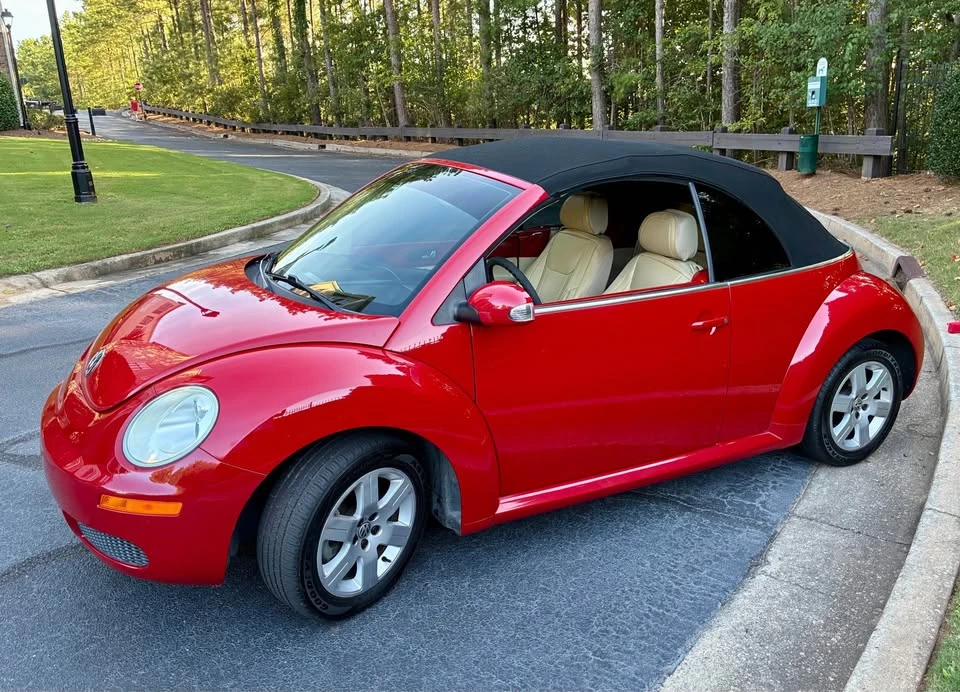 2007 Volkswagen New Beetle - Image 11 of 15