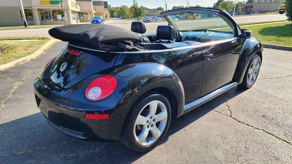 2007 Volkswagen New Beetle - Image 2 of 20