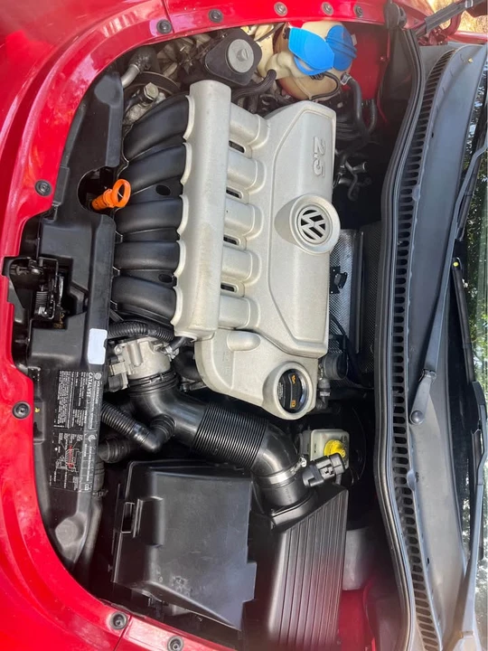 2007 Volkswagen New Beetle - Image 2 of 8