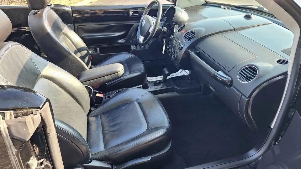 2007 Volkswagen New Beetle - Image 16 of 20