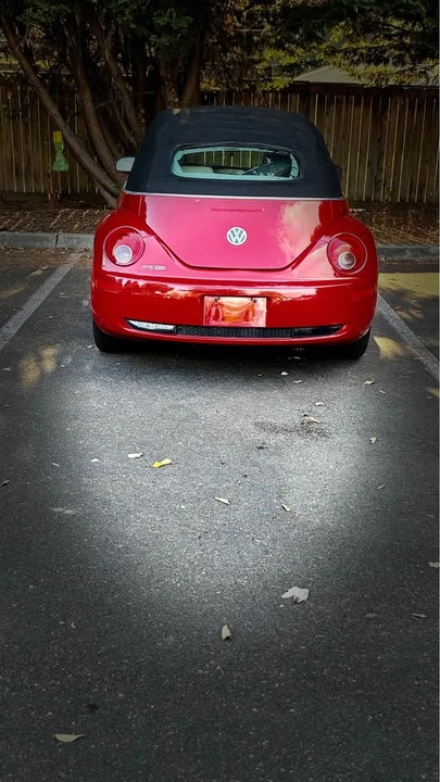 2007 Volkswagen New Beetle - Image 5 of 8