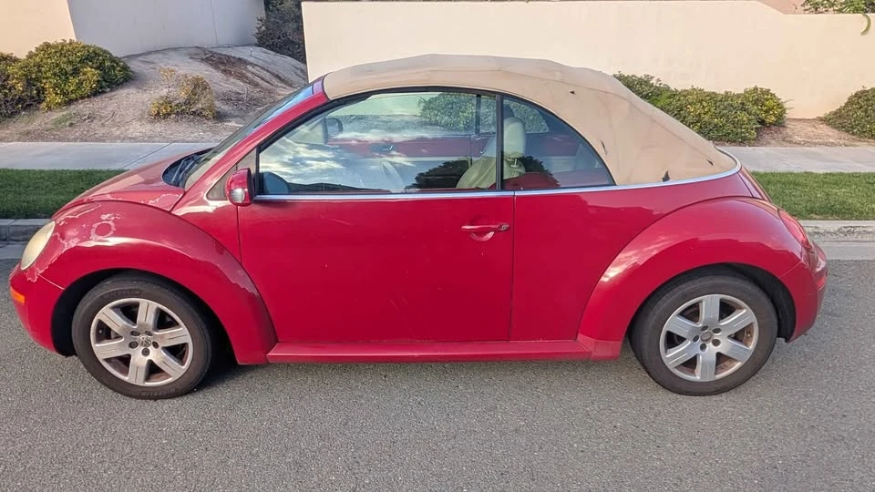 2007 Volkswagen New Beetle - Image 3 of 10