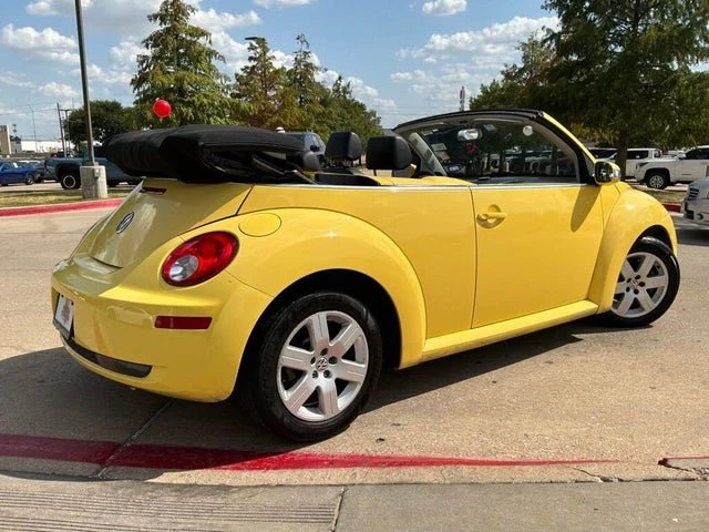 2007 Volkswagen New Beetle - Image 10 of 20