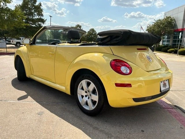 2007 Volkswagen New Beetle - Image 14 of 20