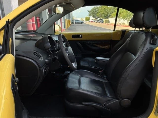 2007 Volkswagen New Beetle - Image 16 of 20