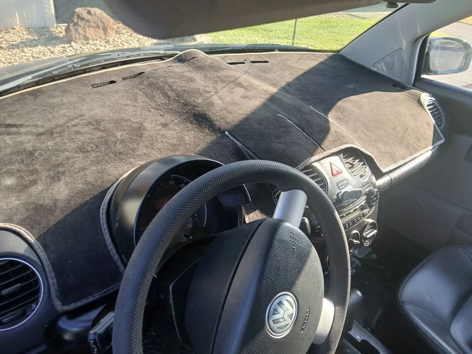 2007 Volkswagen New Beetle - Image 2 of 7