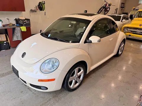 2007 Volkswagen Beetle 2.5L Entry Hatchback 2D