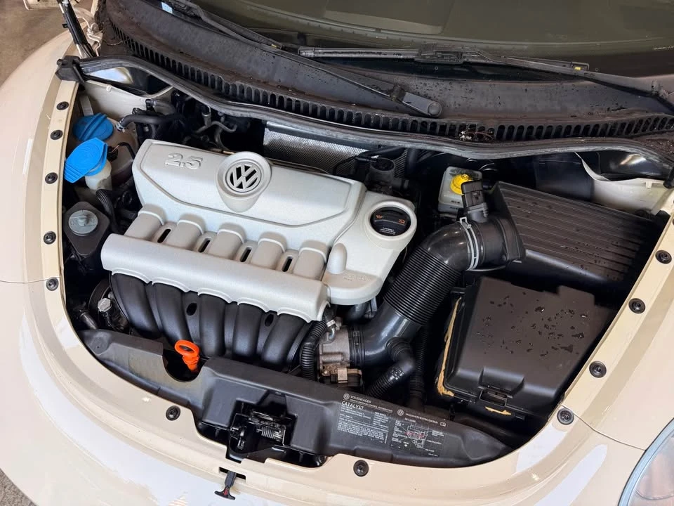 2007 Volkswagen New Beetle - Image 3 of 10