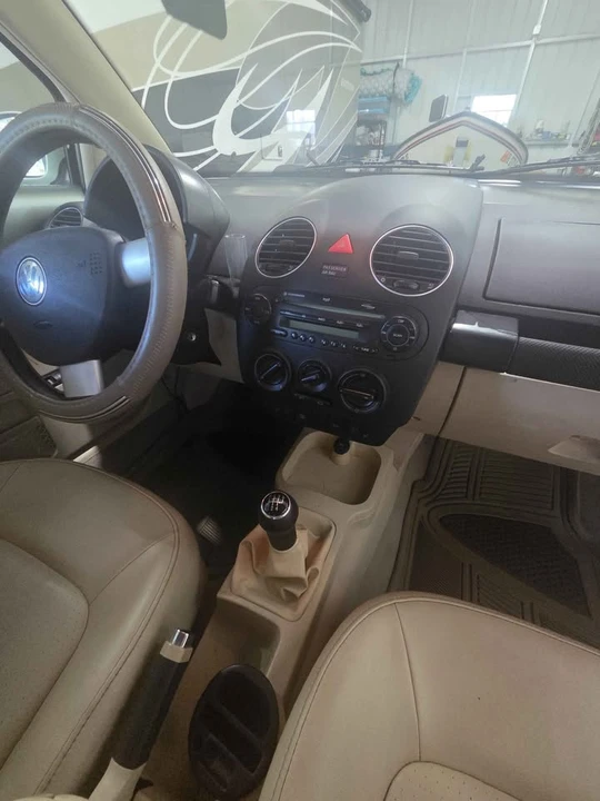 2007 Volkswagen New Beetle - Image 6 of 13