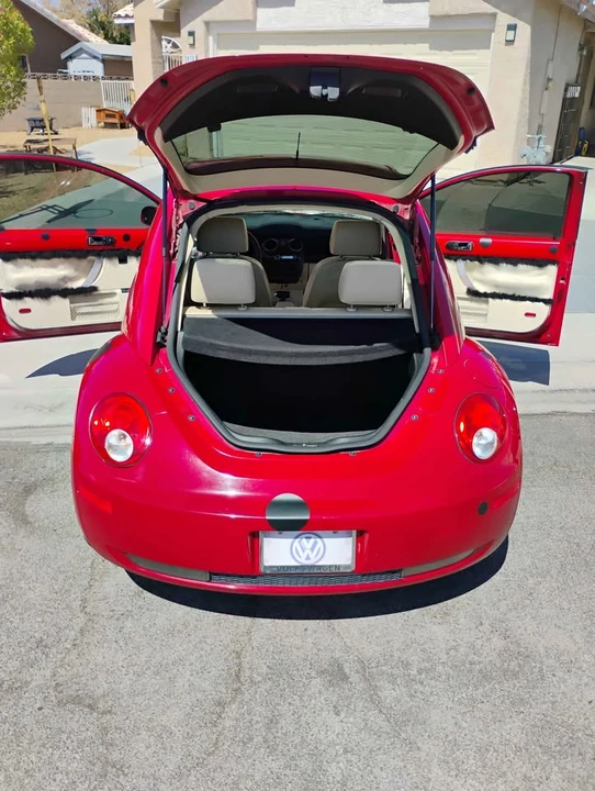 2007 Volkswagen New Beetle - Image 6 of 13