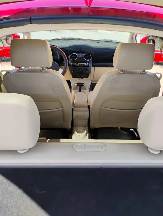 2007 Volkswagen New Beetle - Image 9 of 13