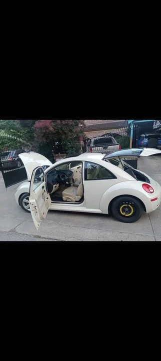 2007 Volkswagen New Beetle - Image 3 of 5
