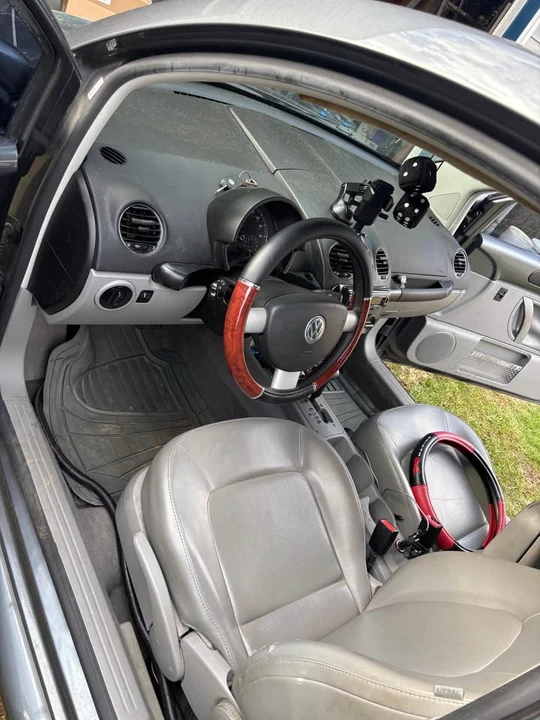 2007 Volkswagen New Beetle - Image 2 of 7
