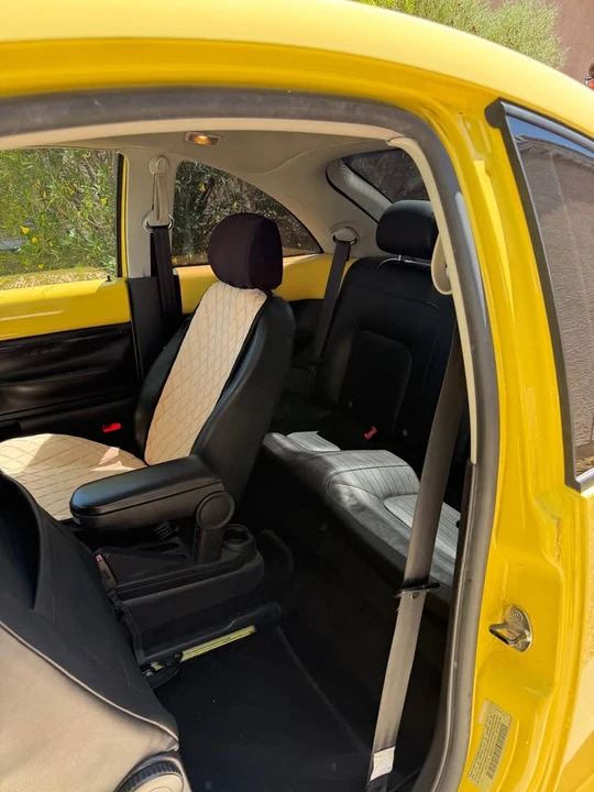 2007 Volkswagen New Beetle - Image 8 of 9