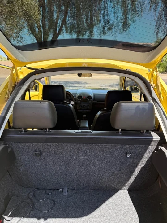 2007 Volkswagen New Beetle - Image 7 of 9