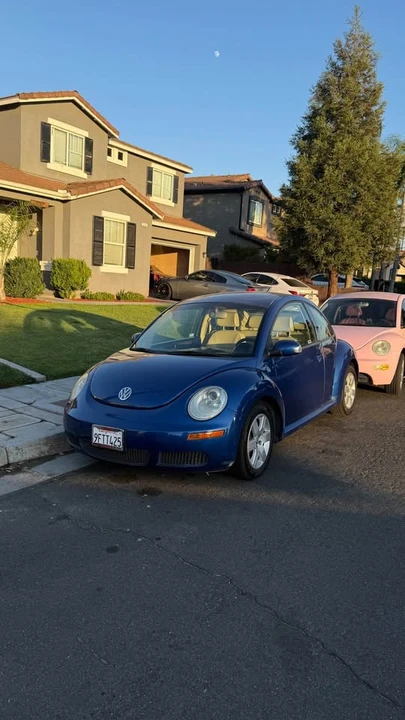 2007 Volkswagen New Beetle - Image 2 of 8