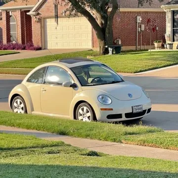 2007 Volkswagen Beetle 2.5L Hatchback 2D