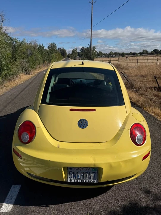 2007 Volkswagen New Beetle - Image 3 of 9
