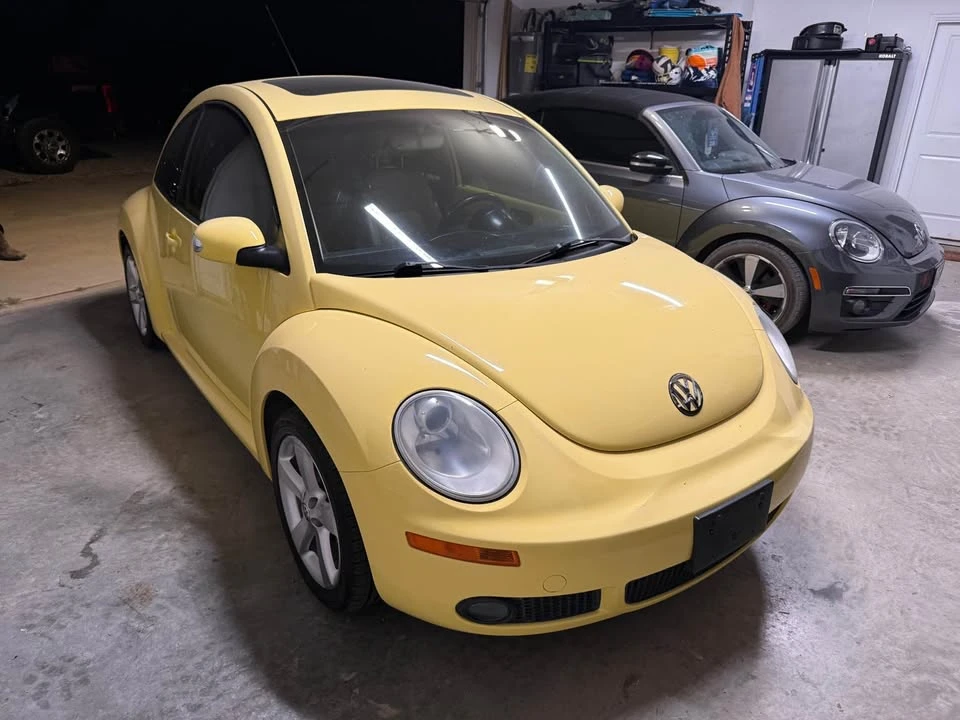 2007 Volkswagen New Beetle - Image 15 of 16