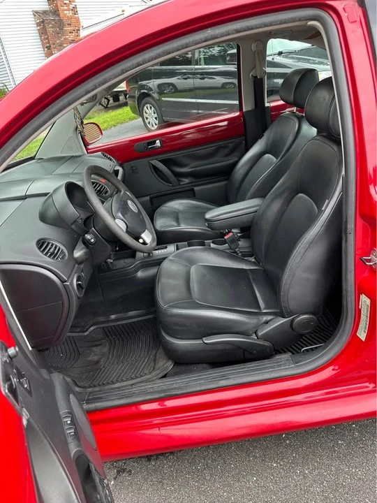 2007 Volkswagen New Beetle - Image 7 of 11