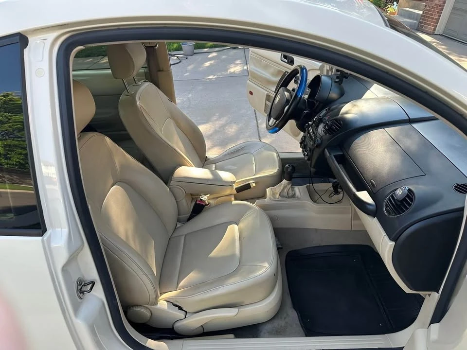 2007 Volkswagen New Beetle - Image 5 of 12