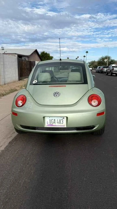 2007 Volkswagen New Beetle - Image 3 of 10