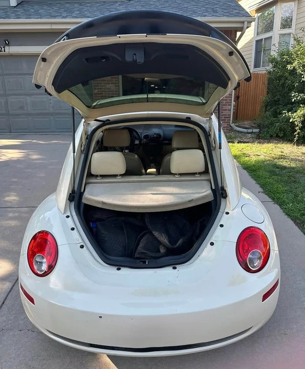 2007 Volkswagen New Beetle - Image 7 of 12