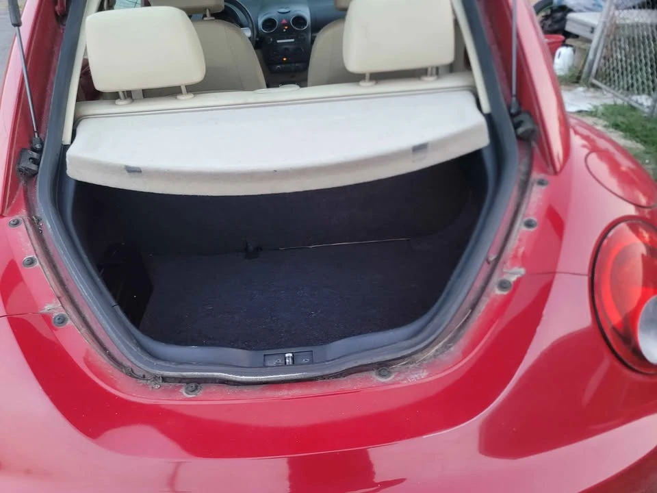 2007 Volkswagen New Beetle - Image 4 of 8