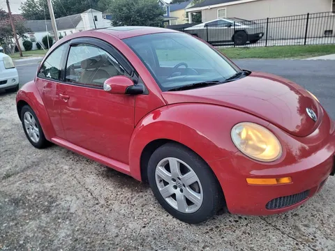 2007 Volkswagen Beetle 2.5L Hatchback 2D