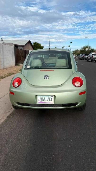 2007 Volkswagen New Beetle - Image 10 of 10