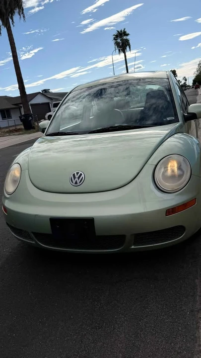 2007 Volkswagen New Beetle - Image 2 of 10