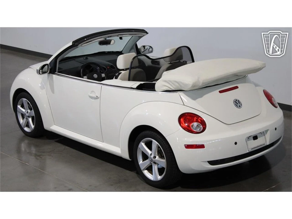 2007 Volkswagen New Beetle - Image 21 of 31