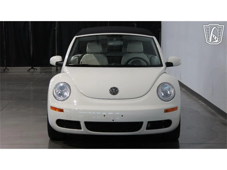 2007 Volkswagen New Beetle - Image 24 of 31