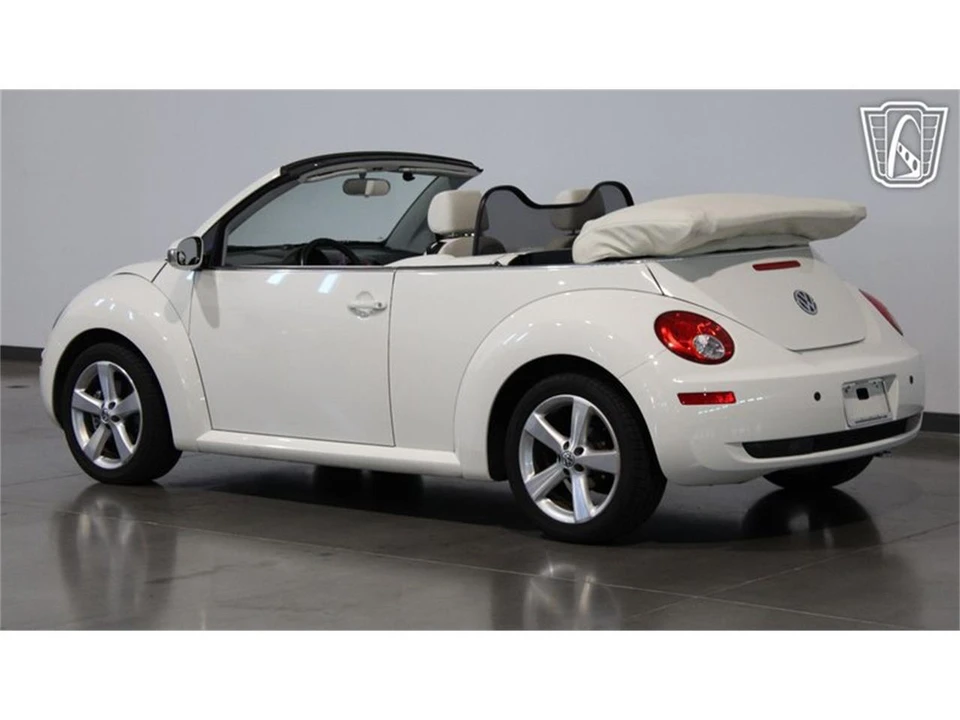 2007 Volkswagen New Beetle - Image 29 of 31