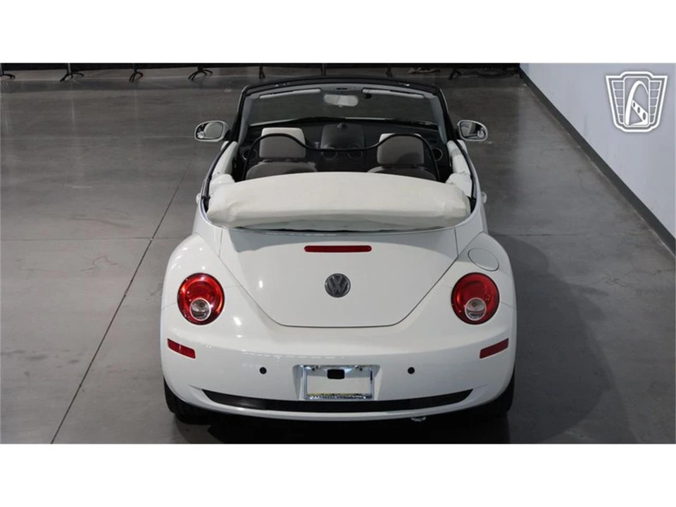 2007 Volkswagen New Beetle - Image 20 of 31