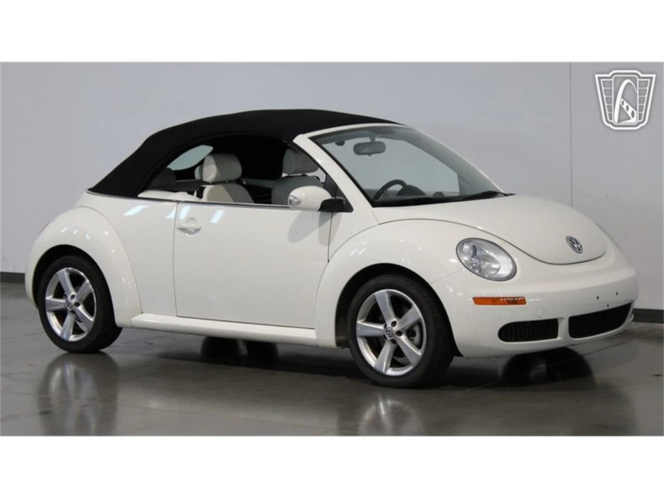 2007 Volkswagen New Beetle - Image 25 of 31