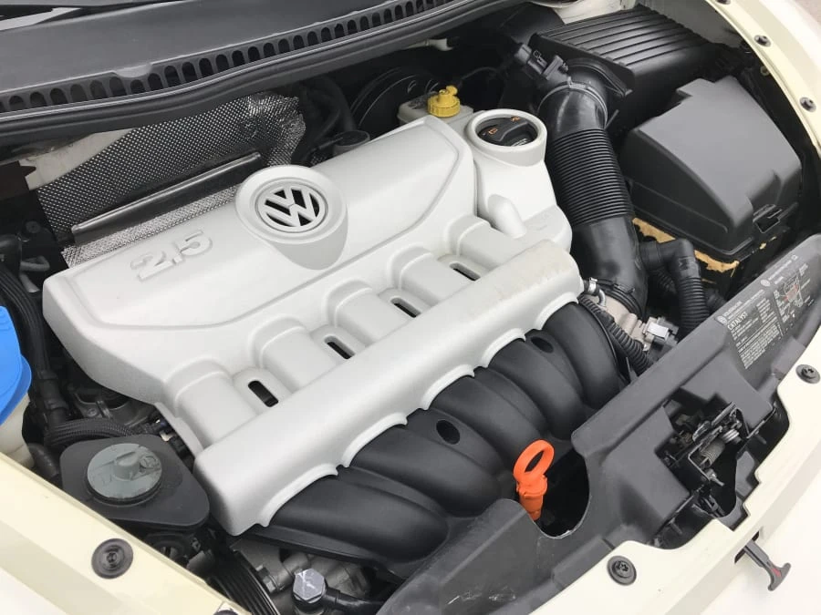 2007 Volkswagen New Beetle - Image 7 of 10