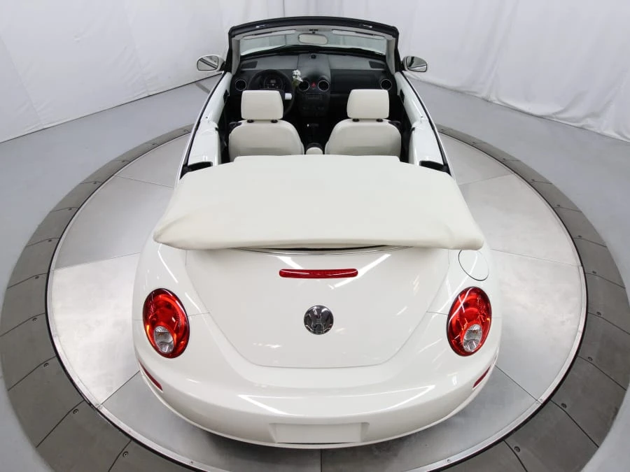 2007 Volkswagen New Beetle - Image 11 of 31