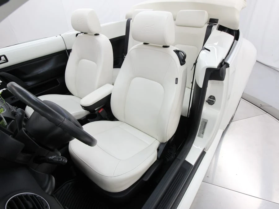 2007 Volkswagen New Beetle - Image 28 of 31