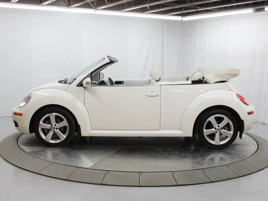 2007 Volkswagen New Beetle - Image 18 of 31