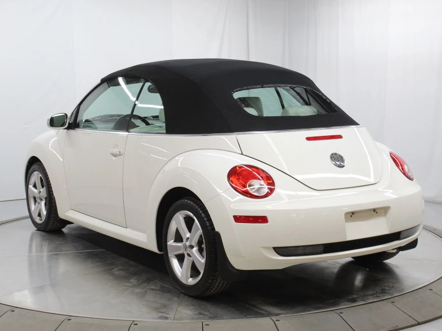2007 Volkswagen New Beetle - Image 8 of 31