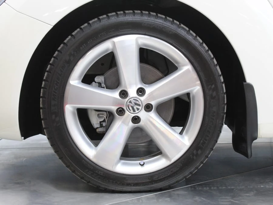 2007 Volkswagen New Beetle - Image 16 of 31