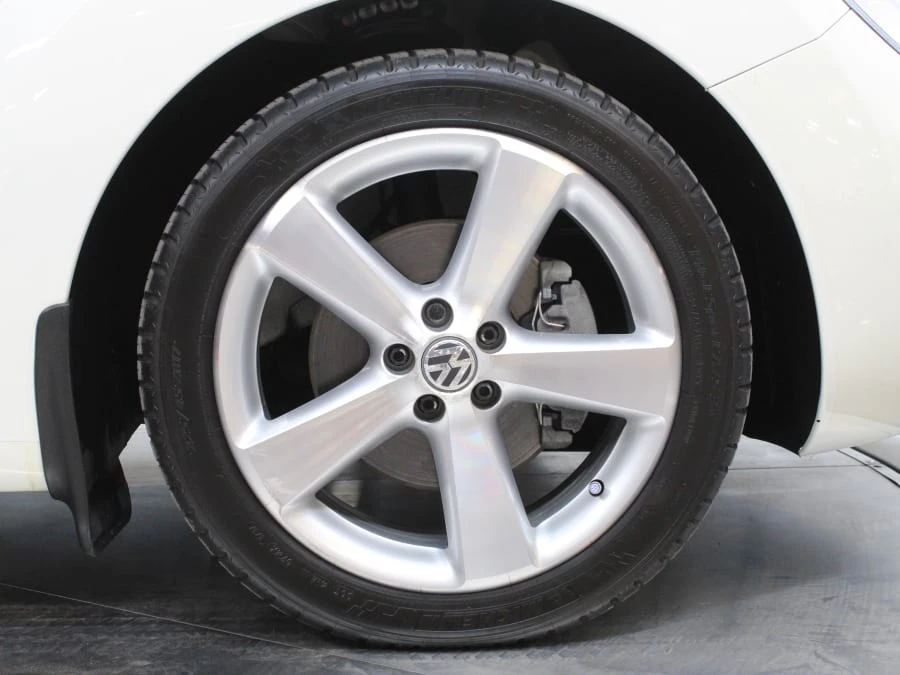 2007 Volkswagen New Beetle - Image 15 of 31