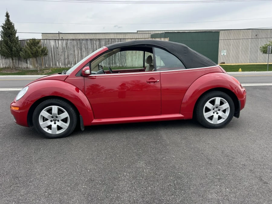 2007 Volkswagen New Beetle - Image 5 of 11