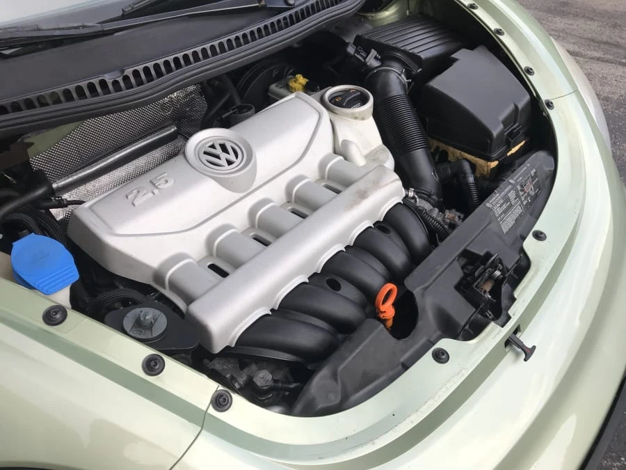 2007 Volkswagen New Beetle - Image 7 of 10