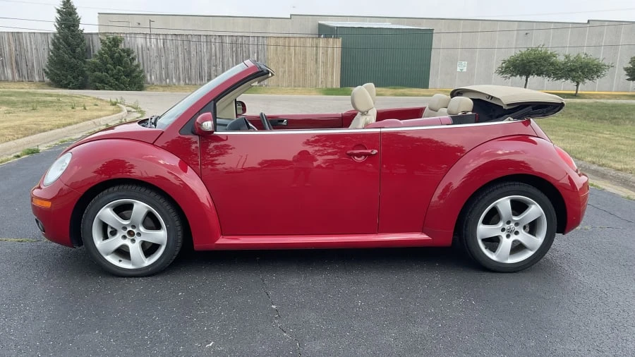 2007 Volkswagen New Beetle - Image 5 of 13