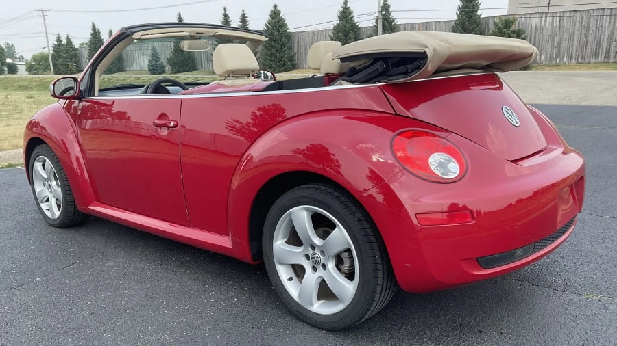 2007 Volkswagen New Beetle - Image 6 of 13